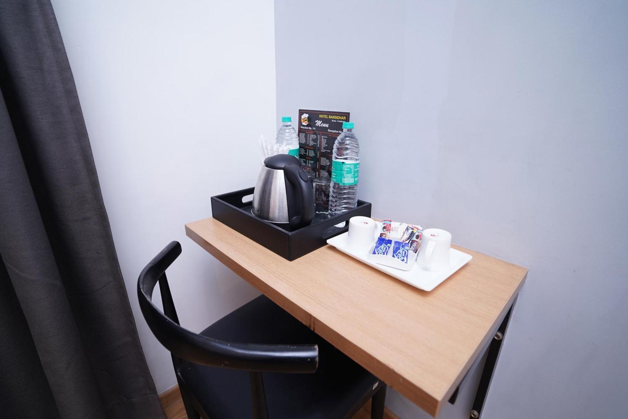 Hotel Mira Residency- Outer Ring Road, Paschim Vihar Delhi  Bagian luar foto