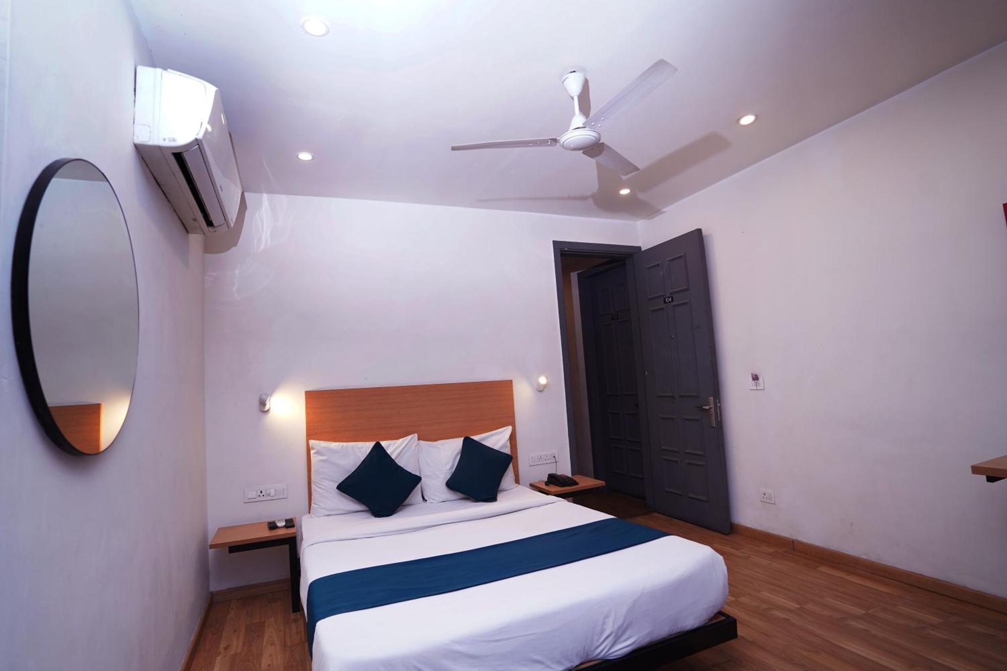 Hotel Mira Residency- Outer Ring Road, Paschim Vihar Delhi  Bagian luar foto