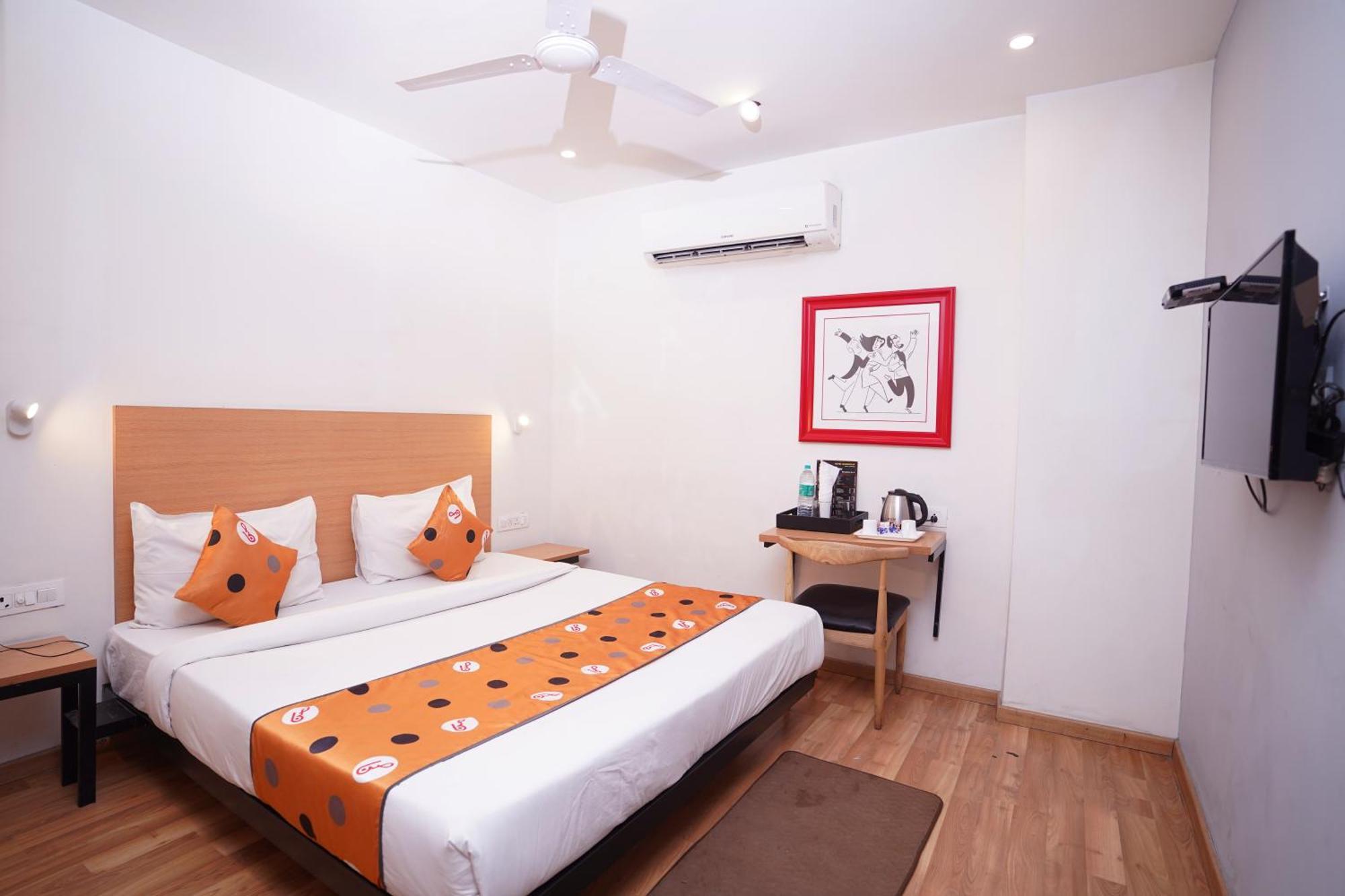 Hotel Mira Residency- Outer Ring Road, Paschim Vihar Delhi  Bagian luar foto