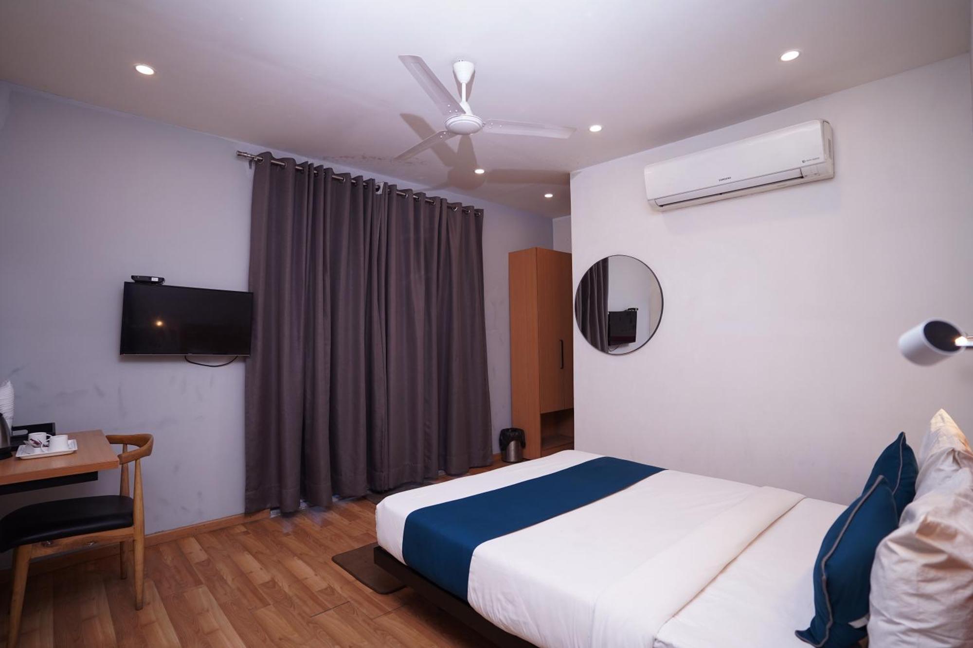 Hotel Mira Residency- Outer Ring Road, Paschim Vihar Delhi  Bagian luar foto
