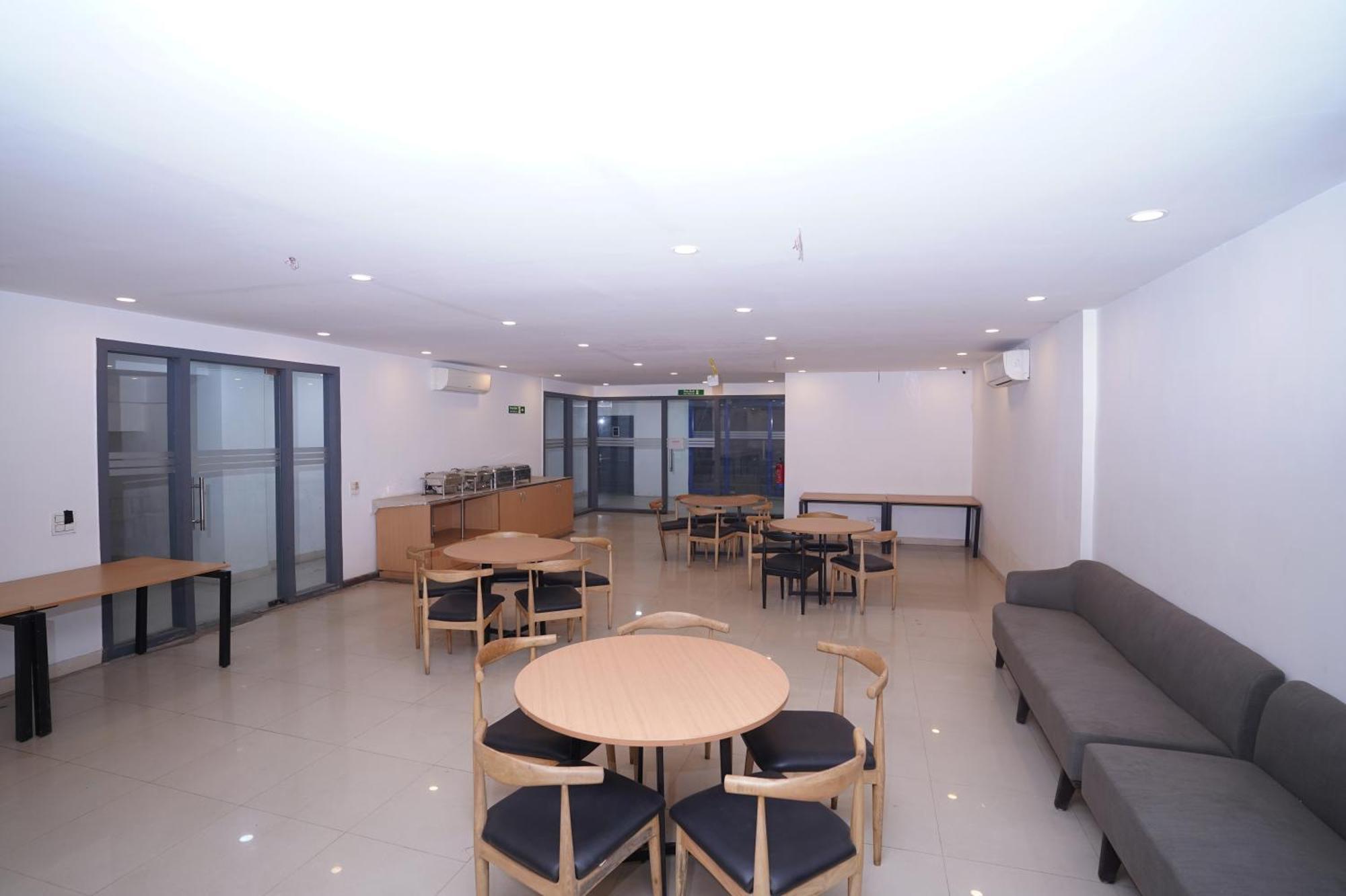 Hotel Mira Residency- Outer Ring Road, Paschim Vihar Delhi  Bagian luar foto
